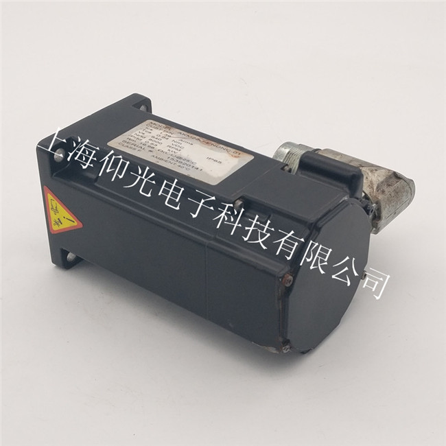 ����KOLLMORGEN�Ơ�Ħ�� AKM42E-EKCNR-00�ŷ�늙C�S�޾��a��