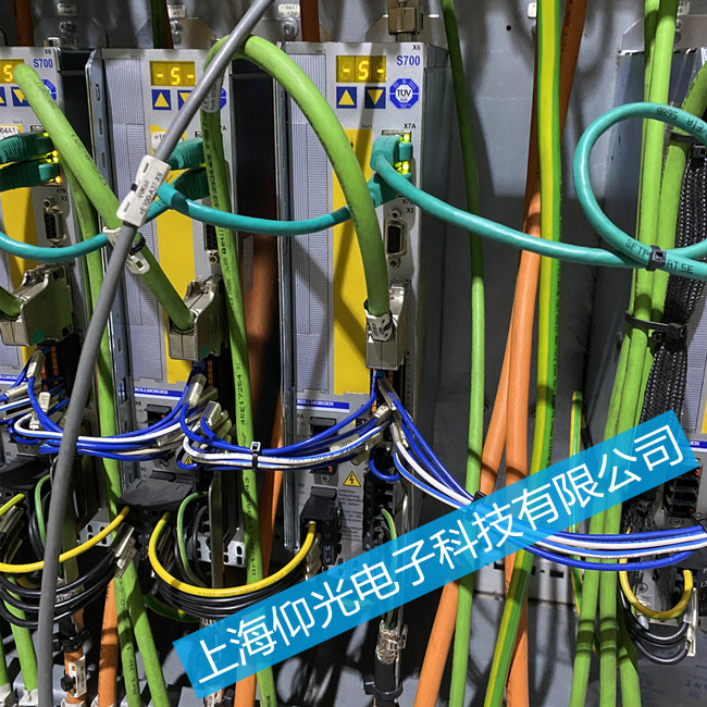 �����ИI�Ơ�Ħ���ŷ������S��-Servostar601ϵ�Ј�n06/n07�S��