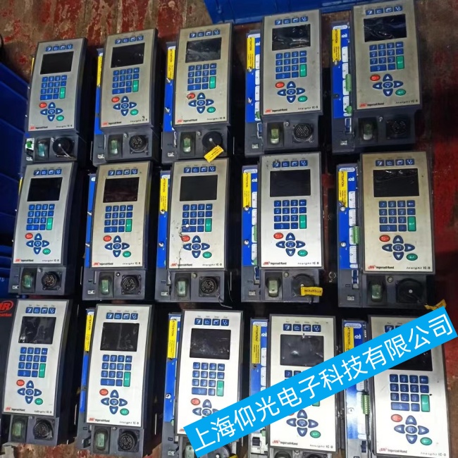 Ӣ�����m�Q�o������‌IC12D�^����^�d���ϾS�����M��ԃ