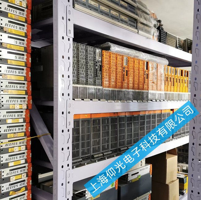 ؐ���R1090ϵ���ŷ������_�C���@ʾ7021���ϾS�޷���