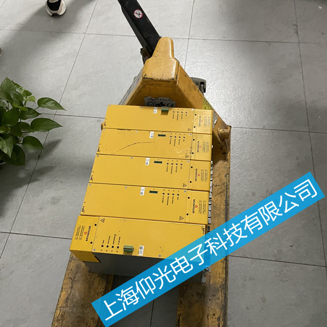 �U����/�����������S�ޟᾀ-BM4600ϵ�Ј��ԴP0261�@ʾ4�S��